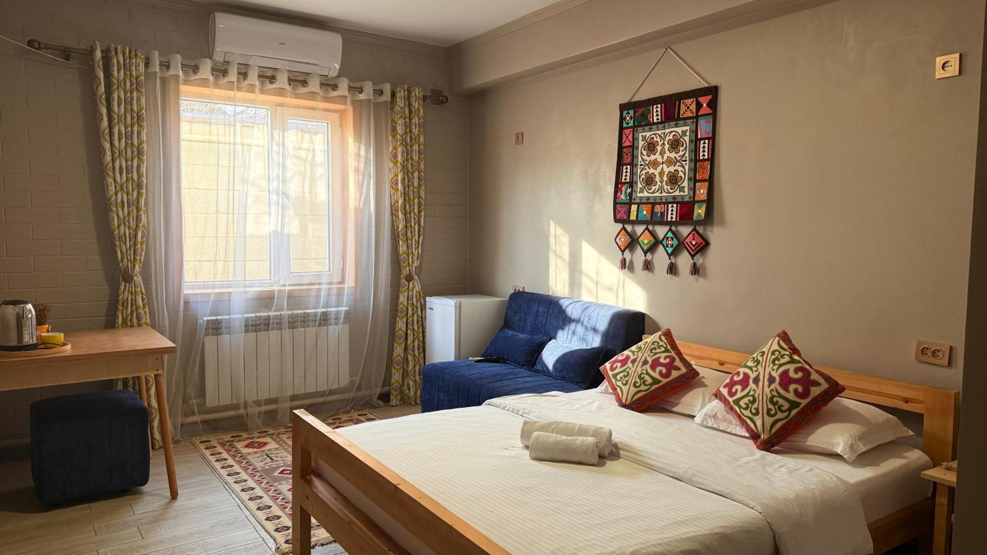 Salamat Hotel Bisjkek Eksteriør billede