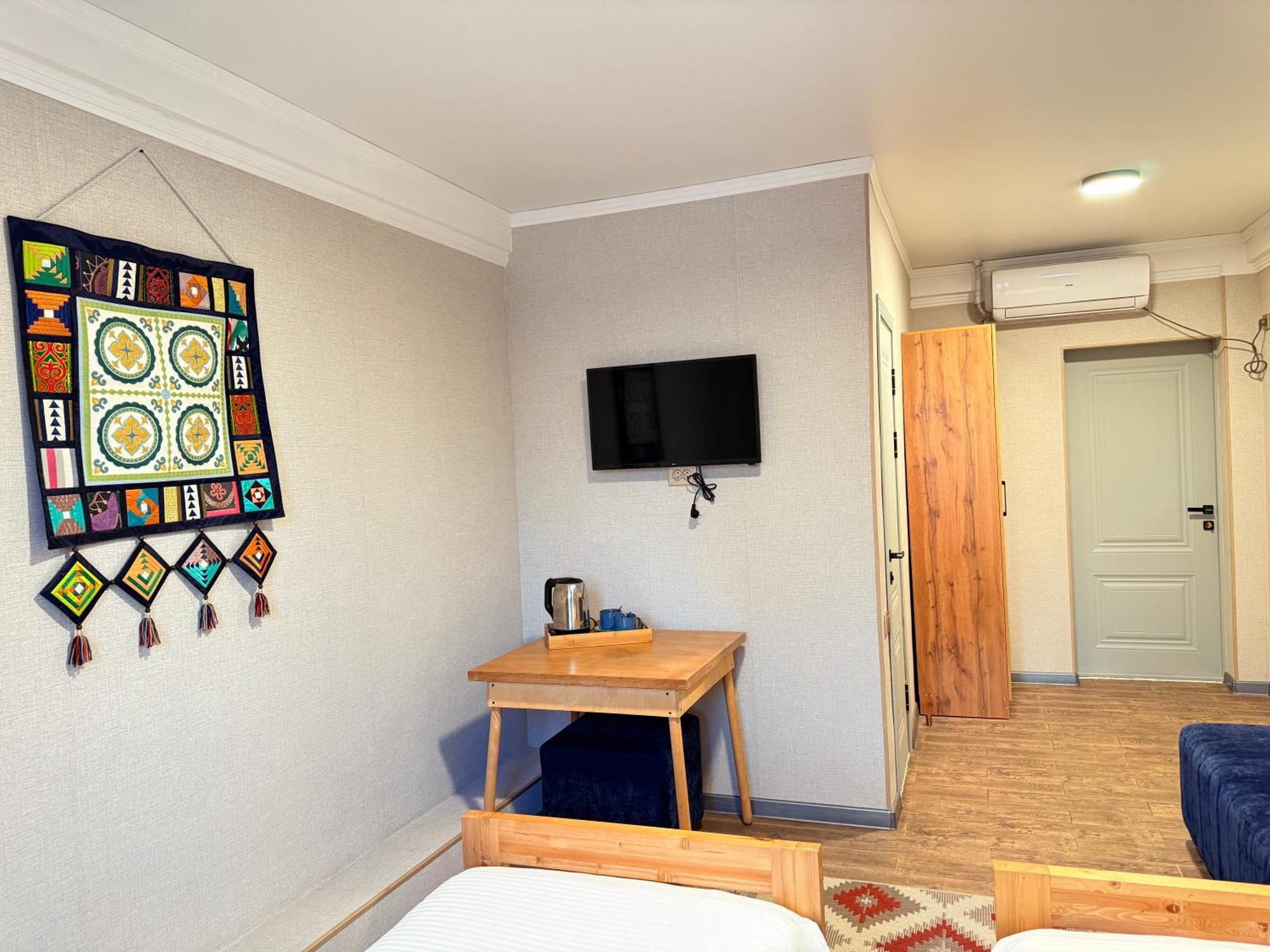 Salamat Hotel Bisjkek Eksteriør billede