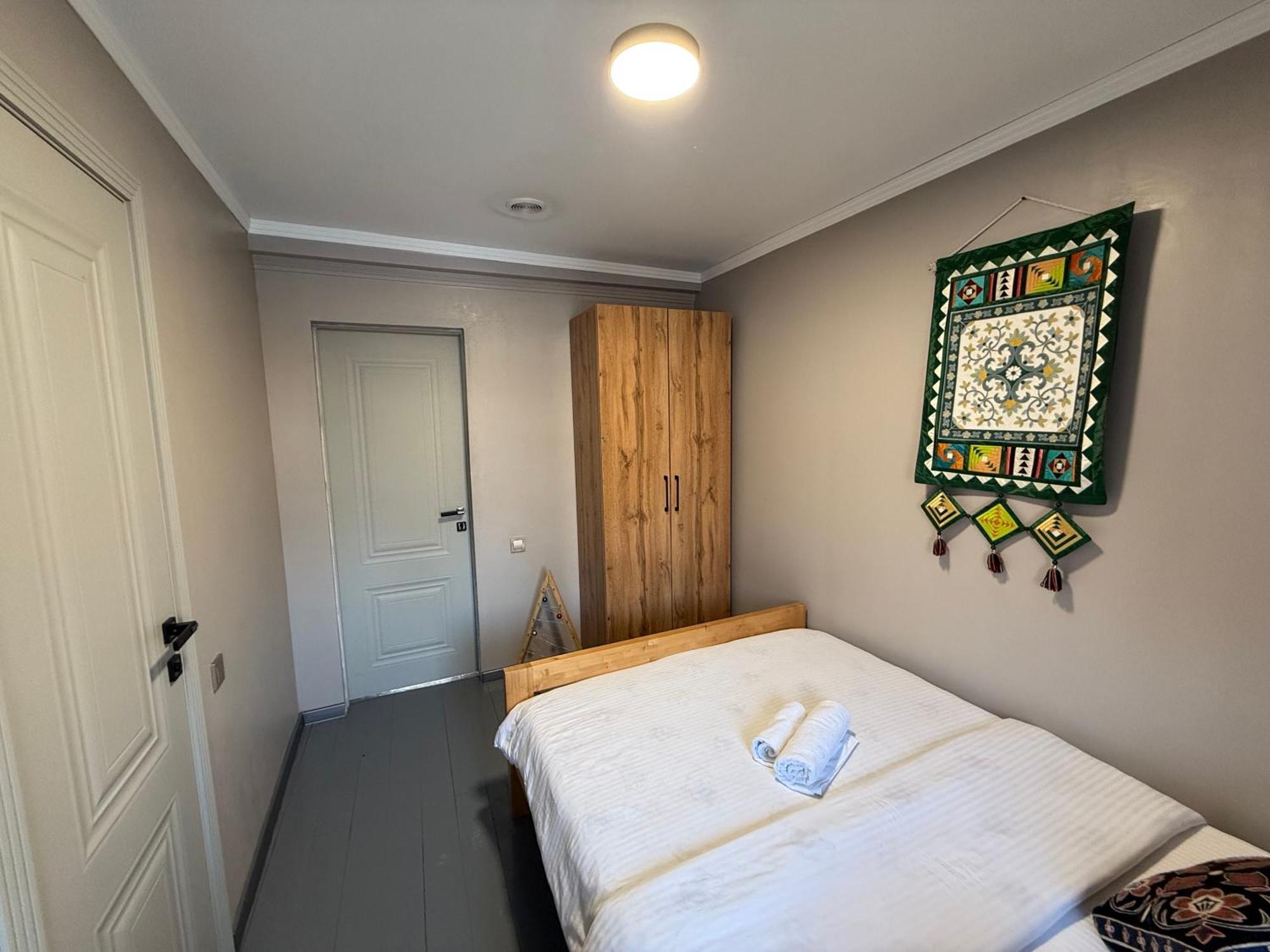 Salamat Hotel Bisjkek Eksteriør billede