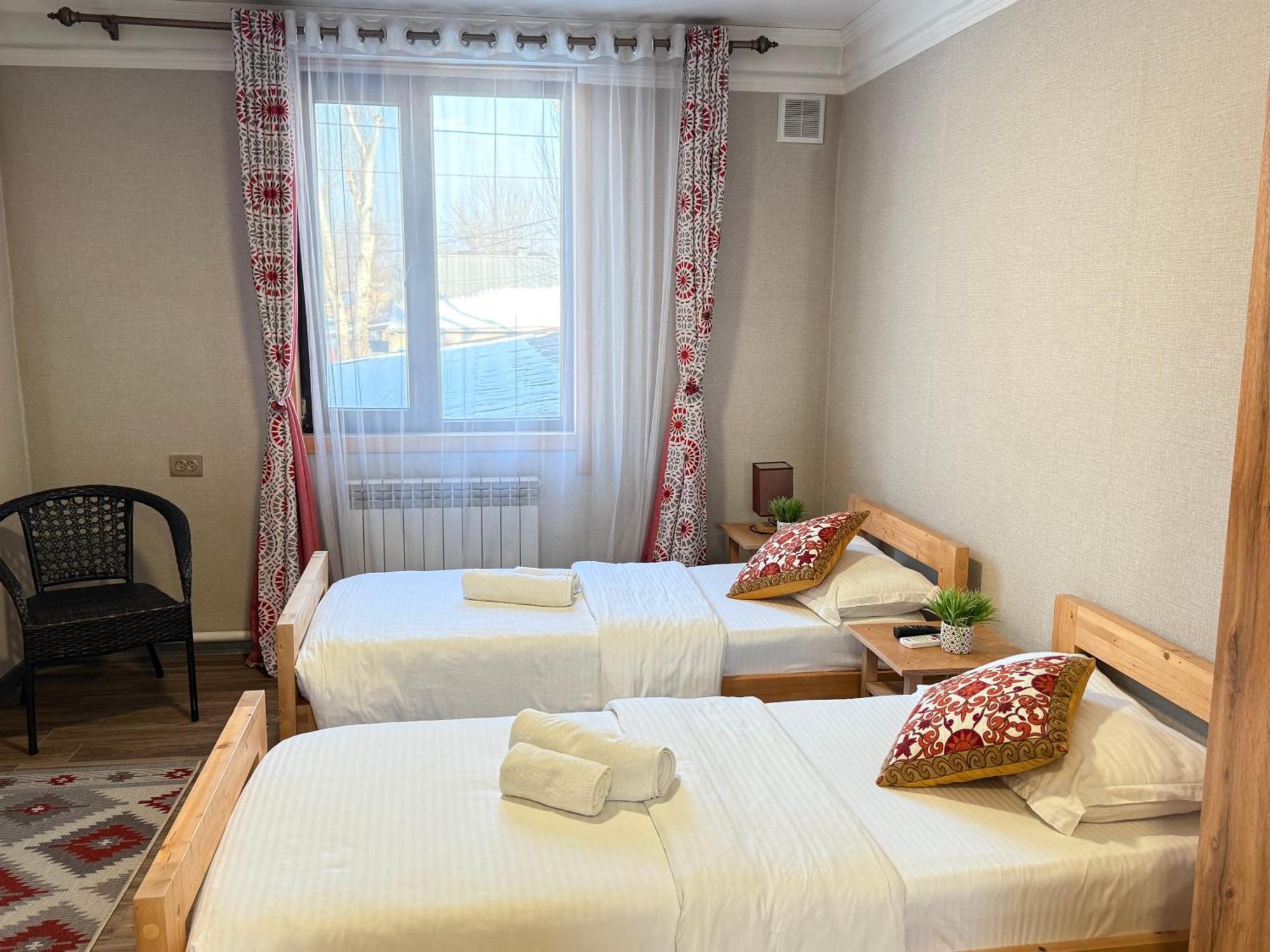 Salamat Hotel Bisjkek Eksteriør billede