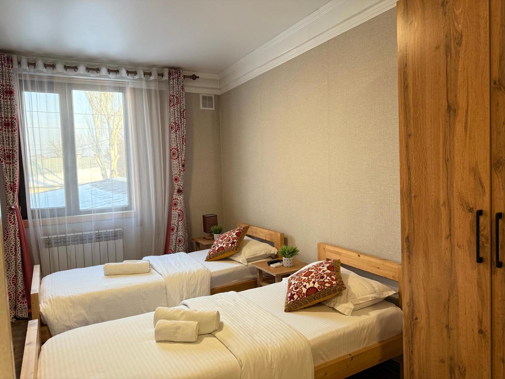 Salamat Hotel Bisjkek Eksteriør billede