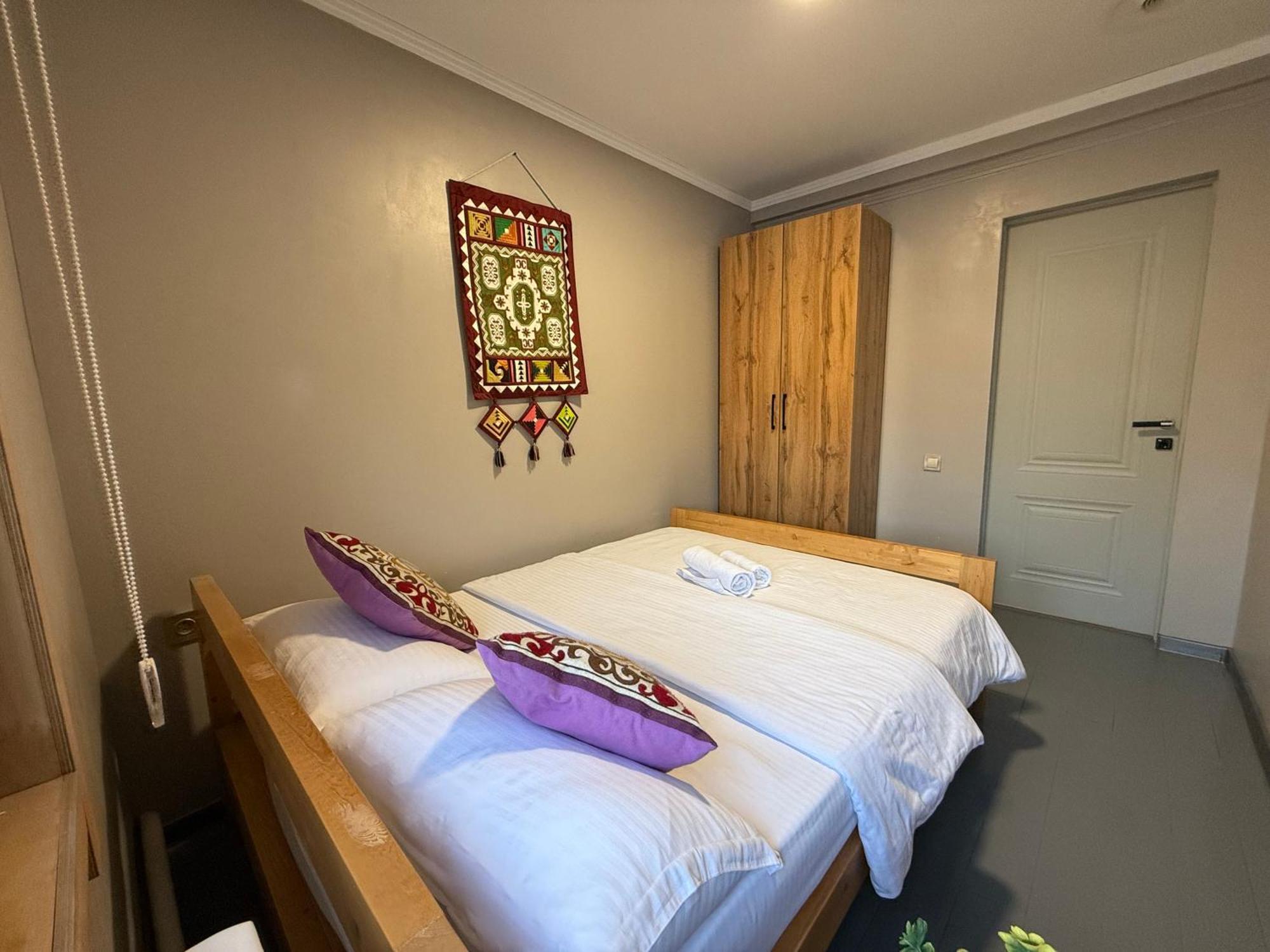 Salamat Hotel Bisjkek Eksteriør billede