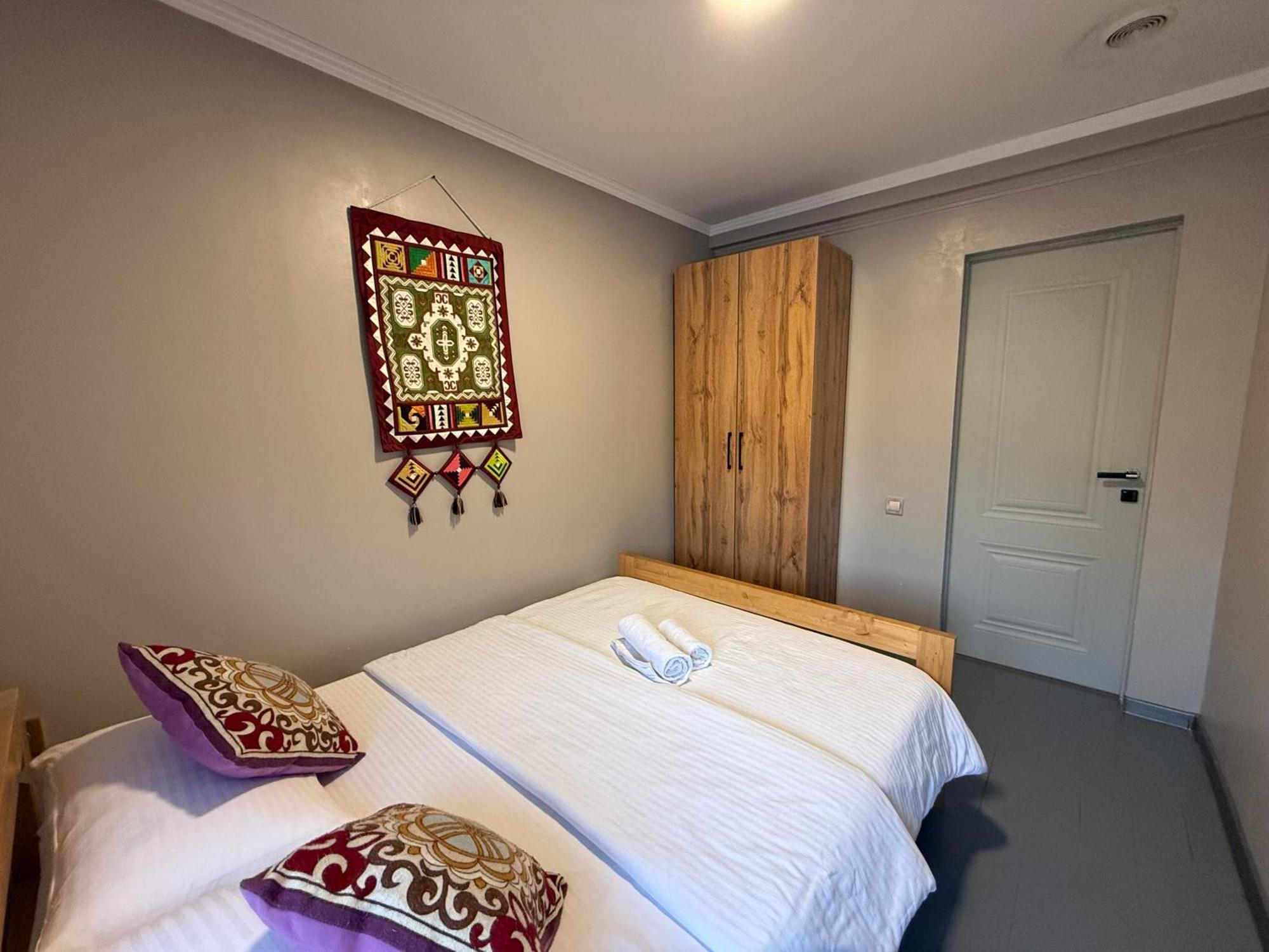 Salamat Hotel Bisjkek Eksteriør billede