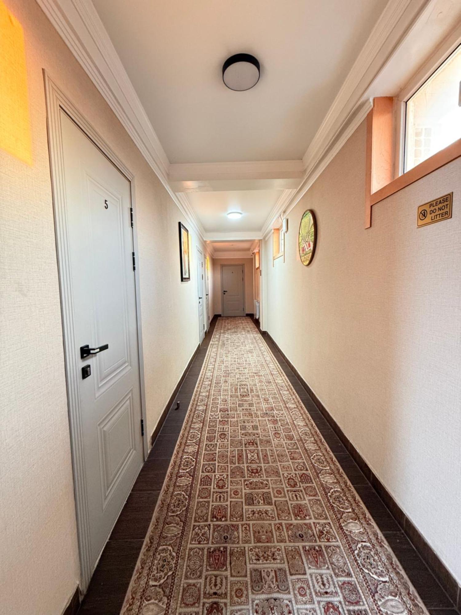 Salamat Hotel Bisjkek Eksteriør billede